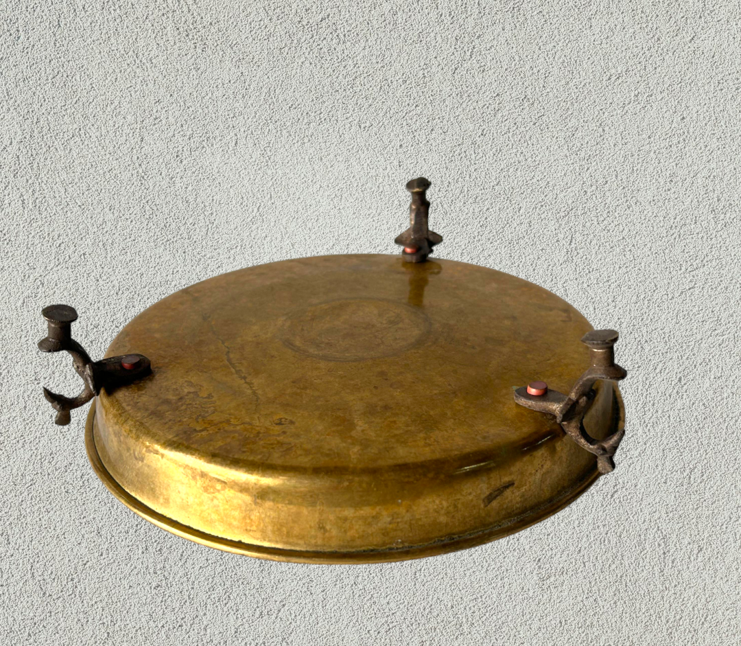 Brass plate on Stand Urli