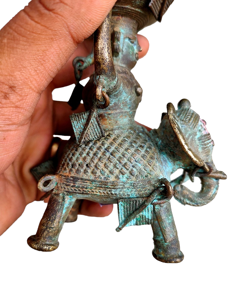 Old Dokara Style Oil Lamp Elephant Carved