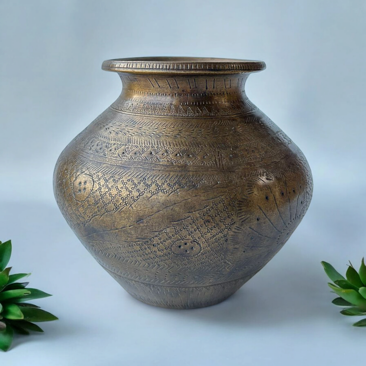 Antique Brass Peacock Carved Plater Pot