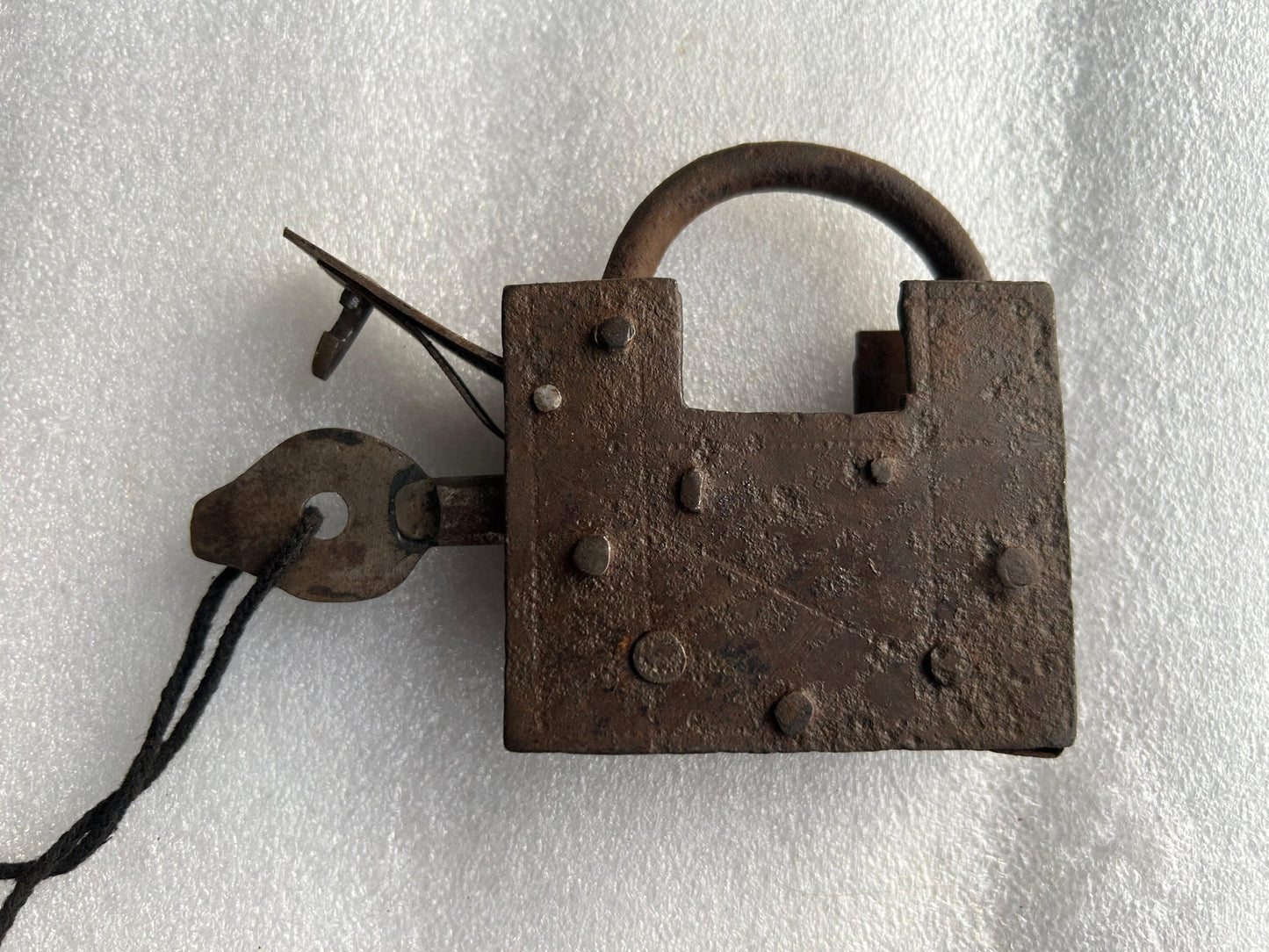 Iron Tricky Padlock Hidden Key Hole