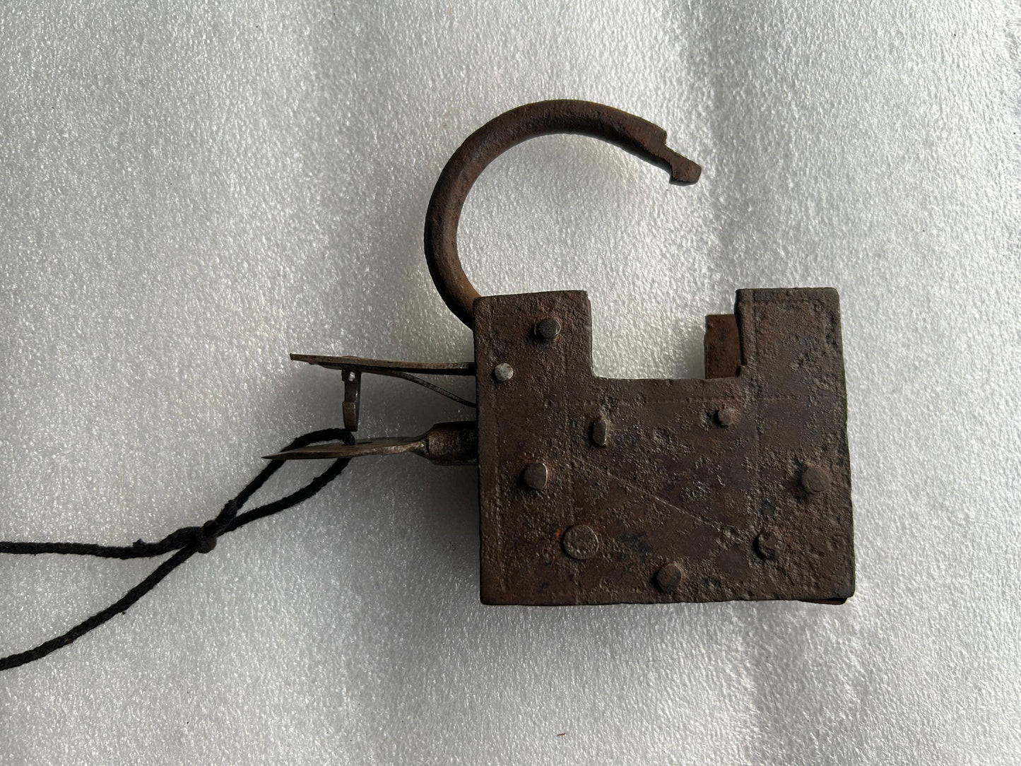 Iron Tricky Padlock Hidden Key Hole