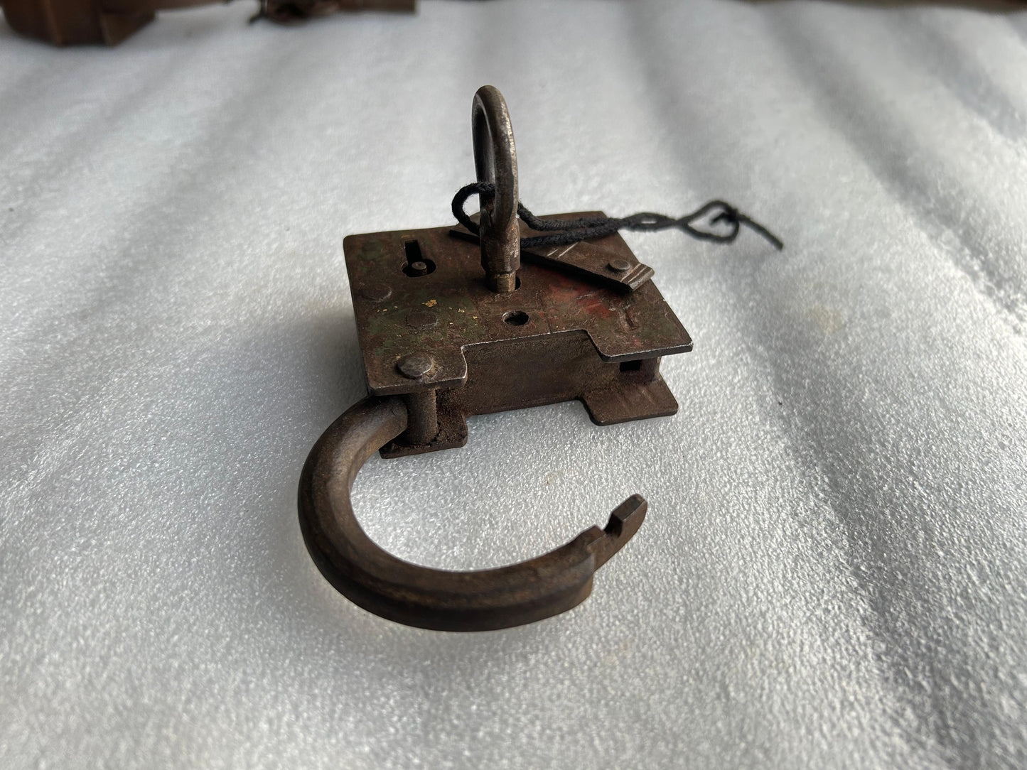 Iron Tricky Padlock Hidden Key Hole